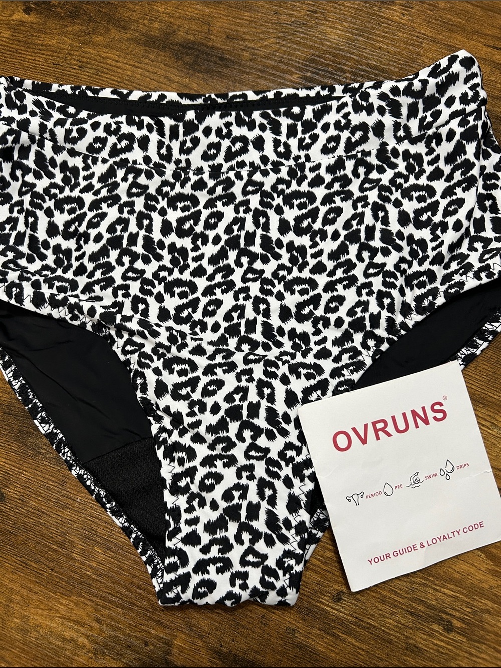 Women's High-Waist comfy support Black & White Leopard Print Panty swim bottom